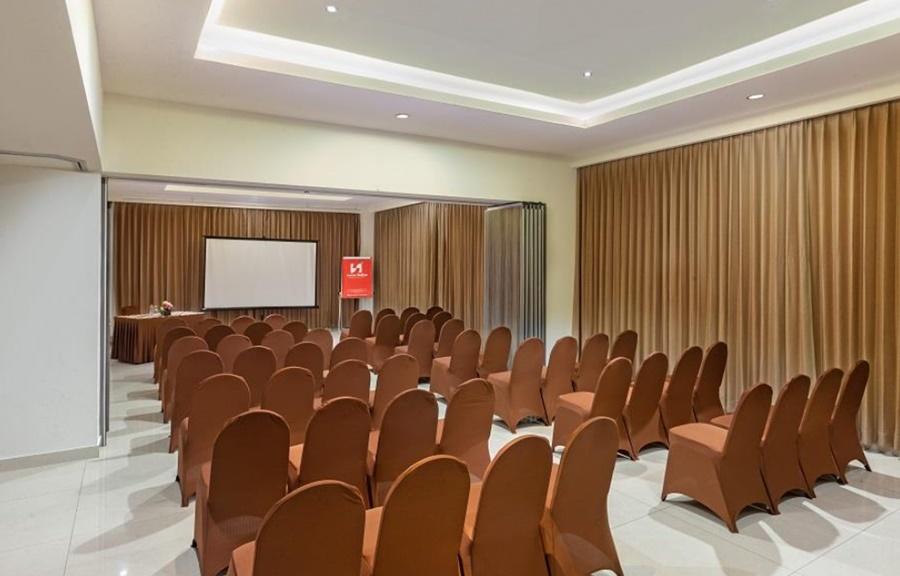 Swiss-Belinn Gajah Mada Medan Exterior foto