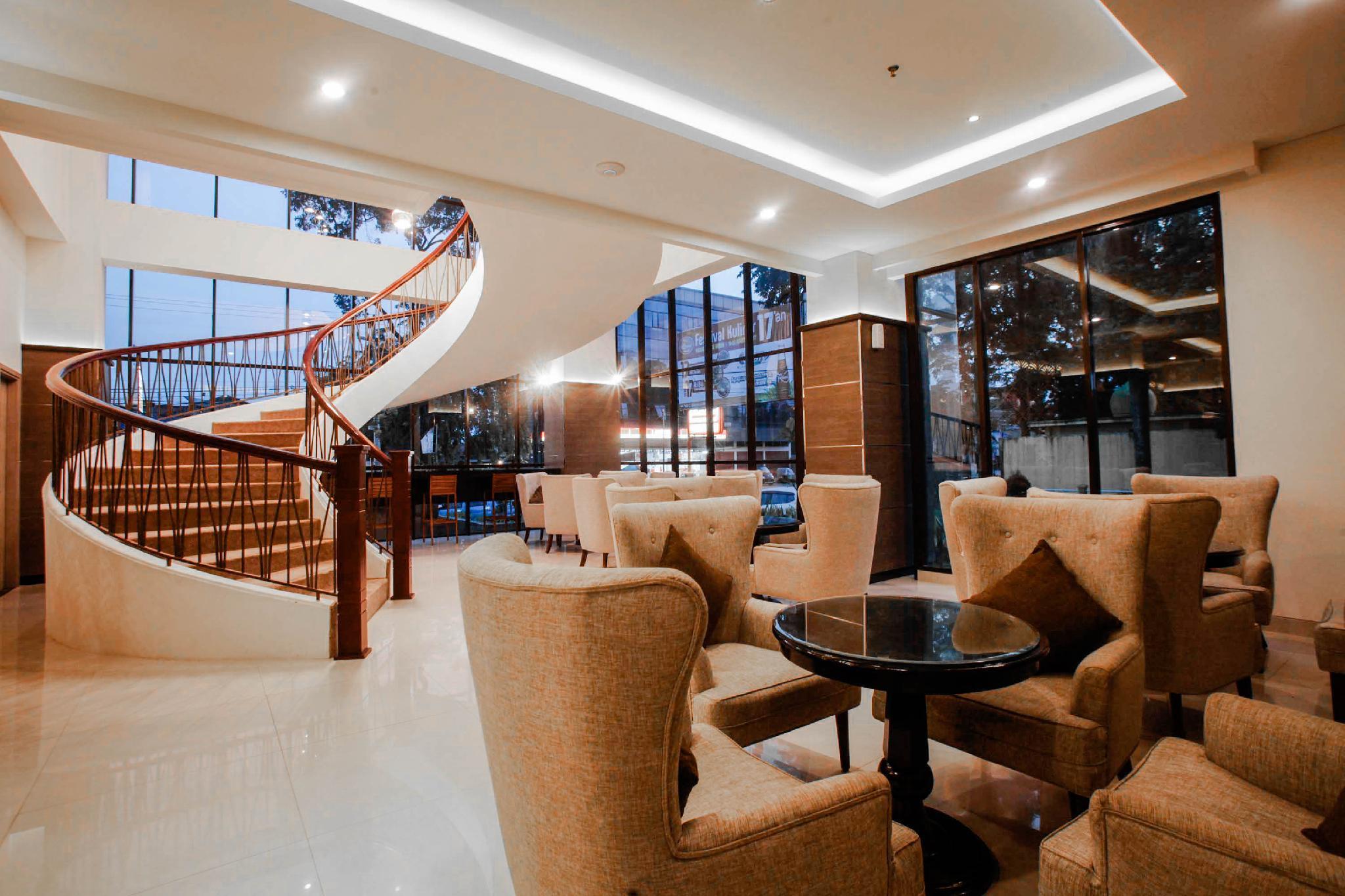 Swiss-Belinn Gajah Mada Medan Exterior foto