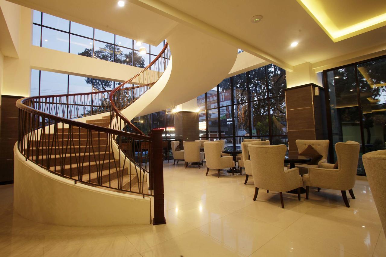 Swiss-Belinn Gajah Mada Medan Exterior foto